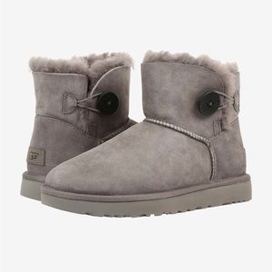 Ugg mini Bailey button boots grey